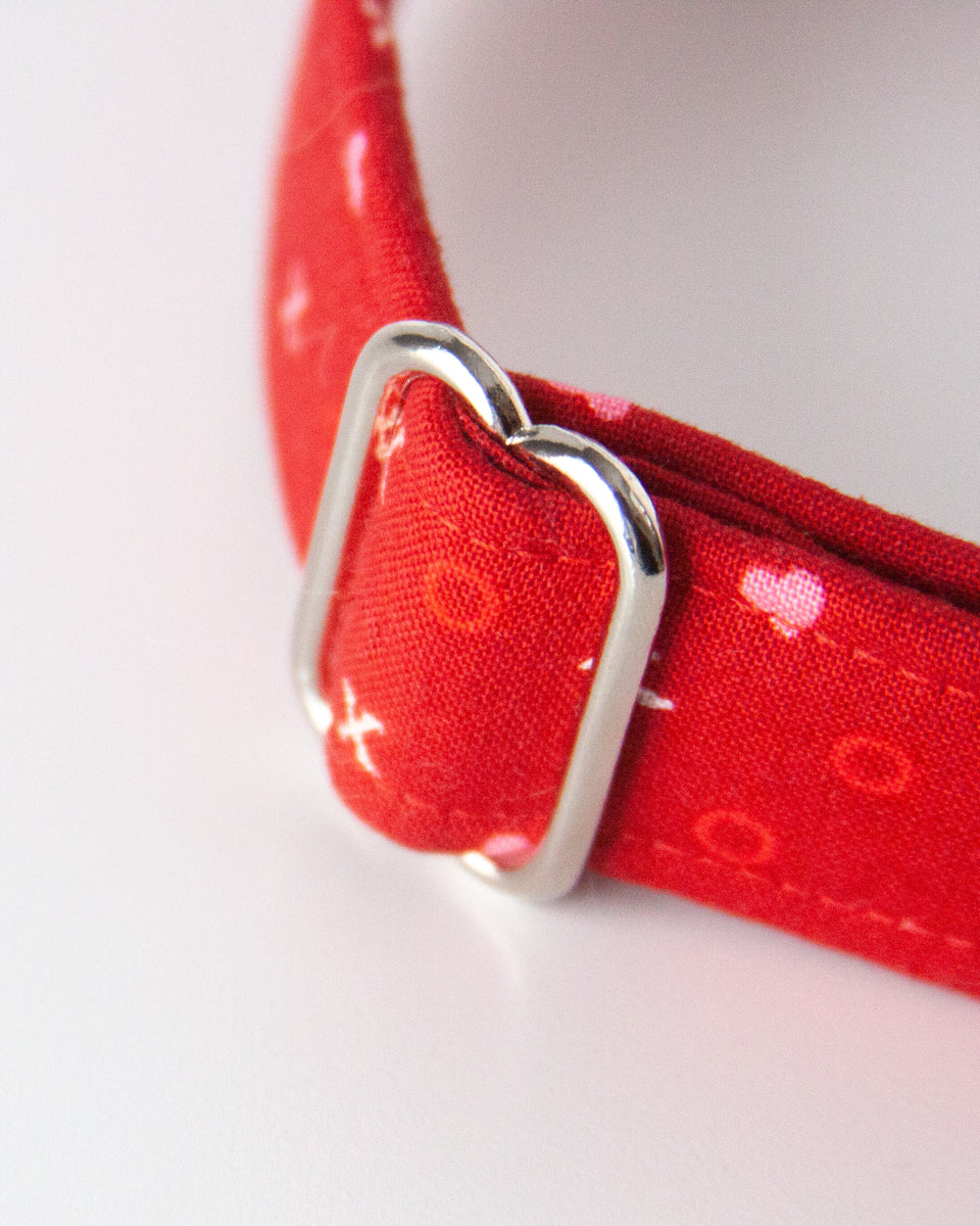 Red Heart XO Dog Collar (Personalization Available) – Loki Doki Dog